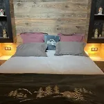 Апартаменты Le Refuge Люс-Сен-Совёр